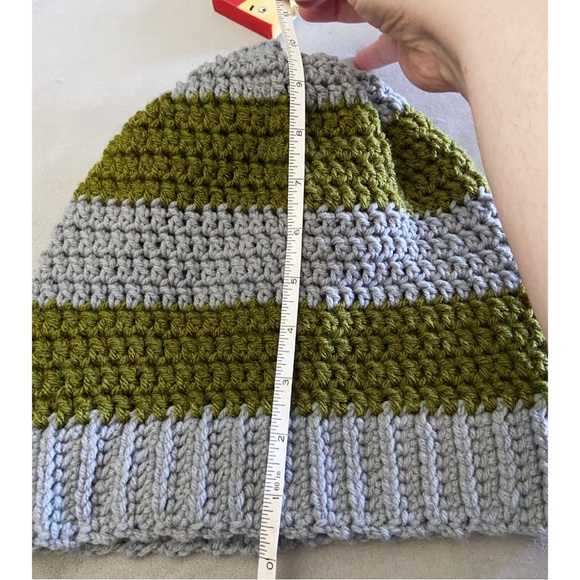 Hat Slytherin Hogwarts Green and Gray Stripes Beanie Slouchy Baggy Winter - Picture 7 of 7